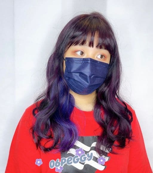 女生中長髮、短瀏海、電棒造型
