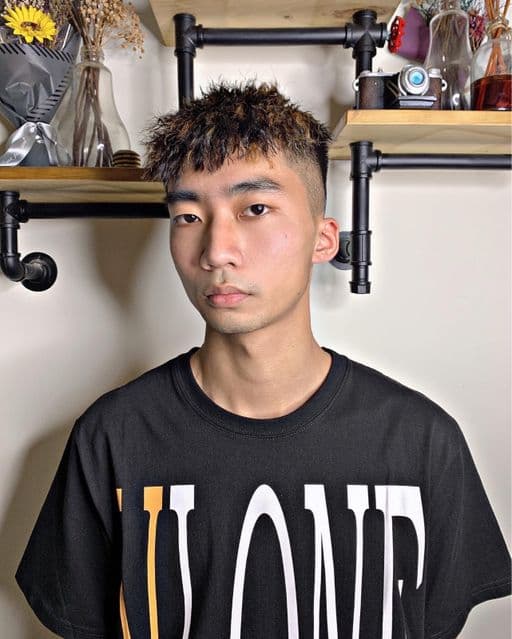 男生短髮、男生染髮、漂色