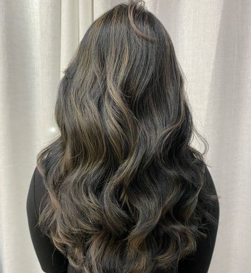 女生長髮、長瀏海、女生染髮