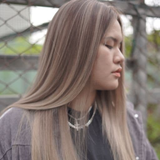 女生長髮、長瀏海、女生染髮