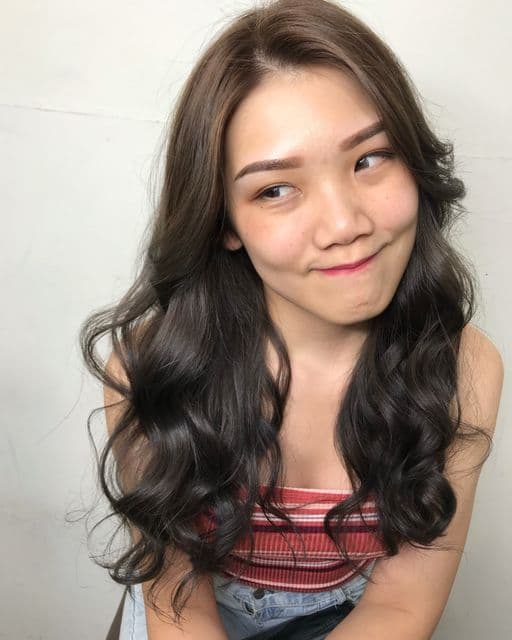 女生長髮、長瀏海、女生染髮