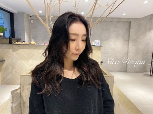 女生中長髮、長瀏海、女生染髮