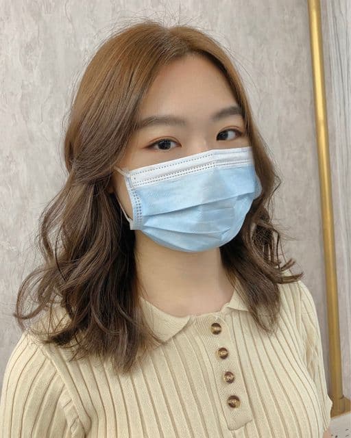 女生中長髮、長瀏海、女生染髮