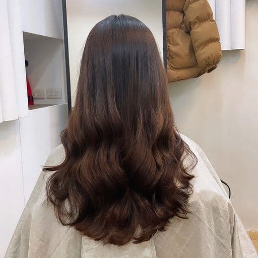 女生長髮、長瀏海、女生染髮