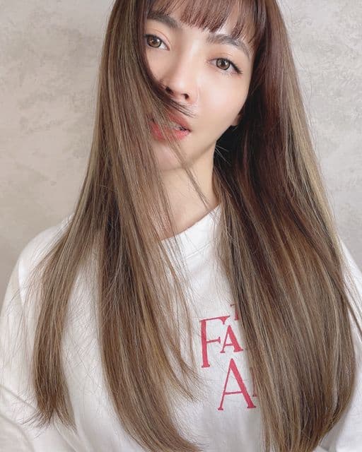 女生長髮、短瀏海、女生染髮