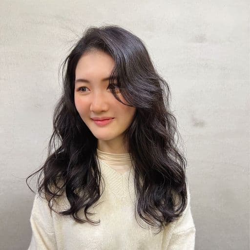 女生長髮、長瀏海、女生燙髮