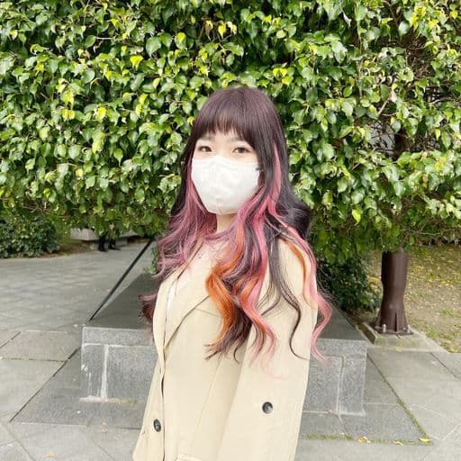 女生長髮、短瀏海、女生染髮