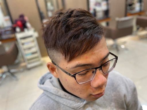 男生短髮、短瀏海、男生染髮