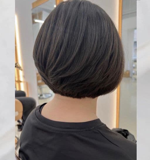 女生短髮、長瀏海、電棒造型