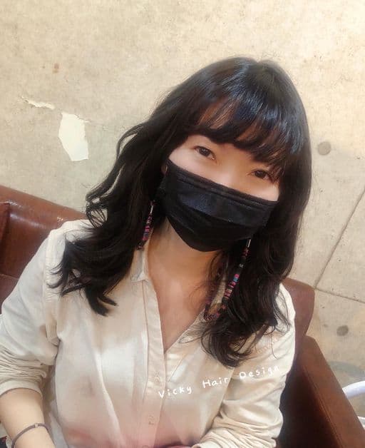 女生長髮、燙卷、浪漫卷髮