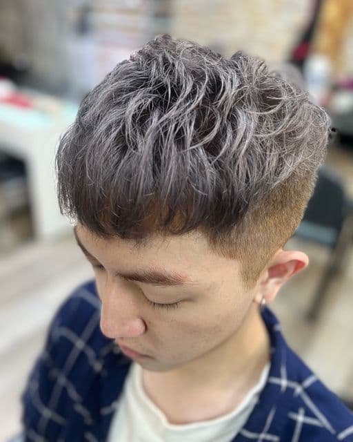 男生短髮、男生染髮、漂色