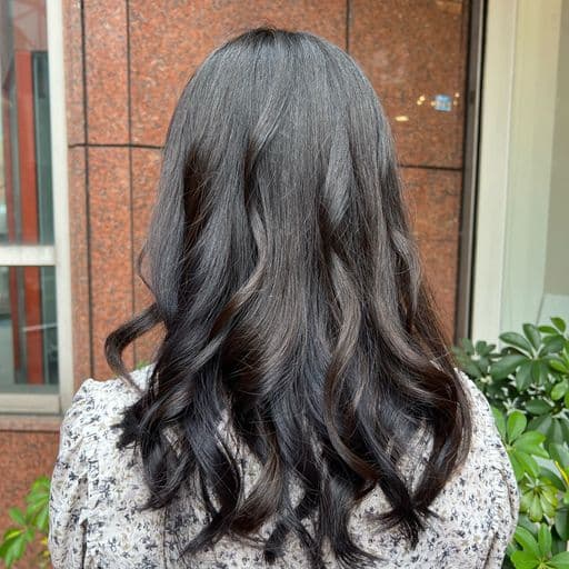 女生長髮、長瀏海、女生染髮