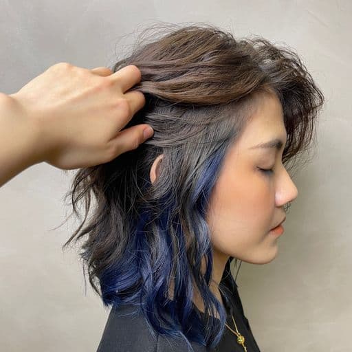 女生中長髮、長瀏海、女生染髮