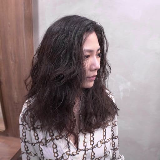 女生長髮、長瀏海、女生燙髮