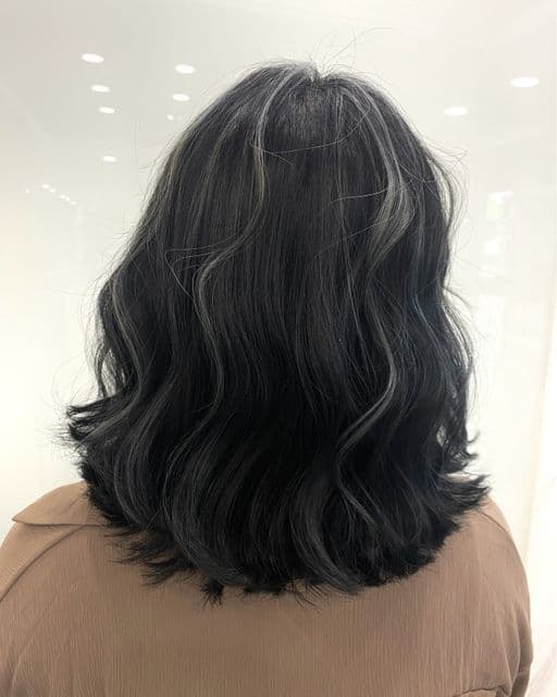 女生短髮、短瀏海、女生染髮
