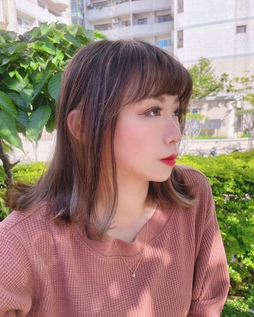 女生中長髮、女生染髮、漂色