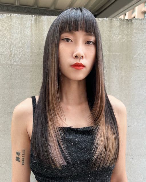 女生長髮、短瀏海、女生染髮