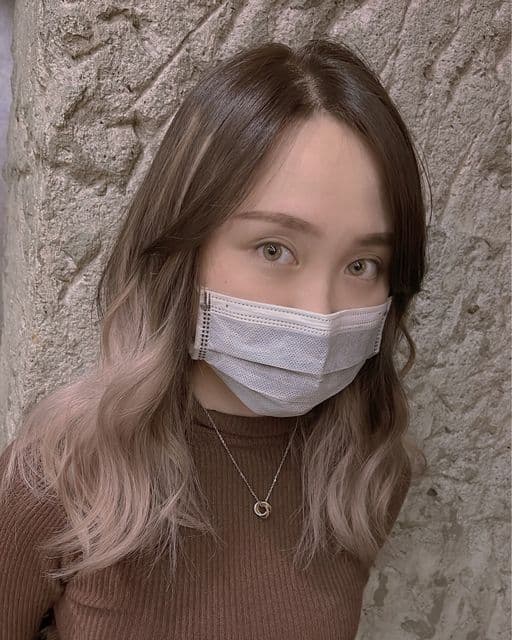 女生中長髮、長瀏海、女生染髮
