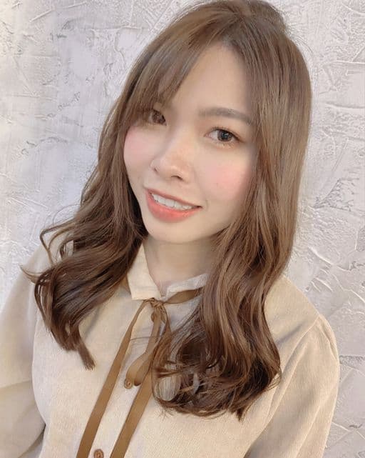 女生長髮、長瀏海、女生染髮