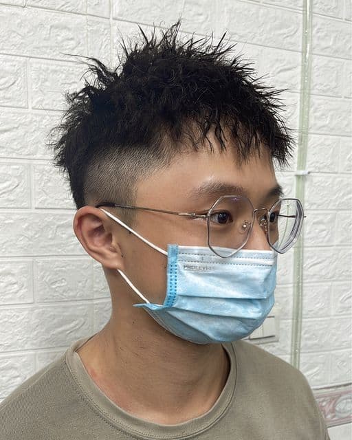 男生短髮、短瀏海、男生燙髮