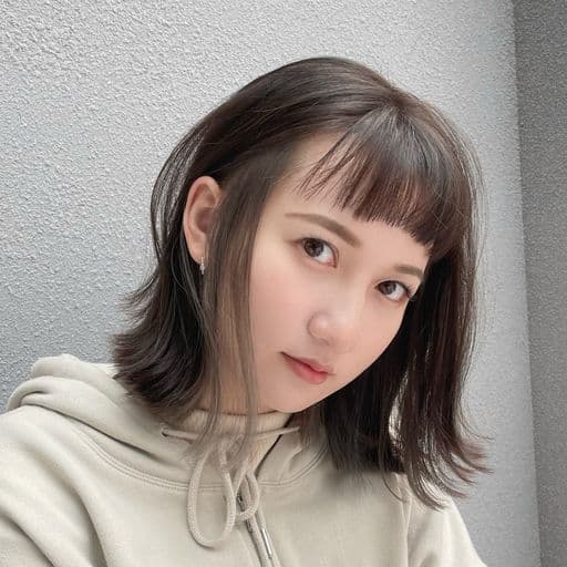 女生短髮、短瀏海、女生染髮