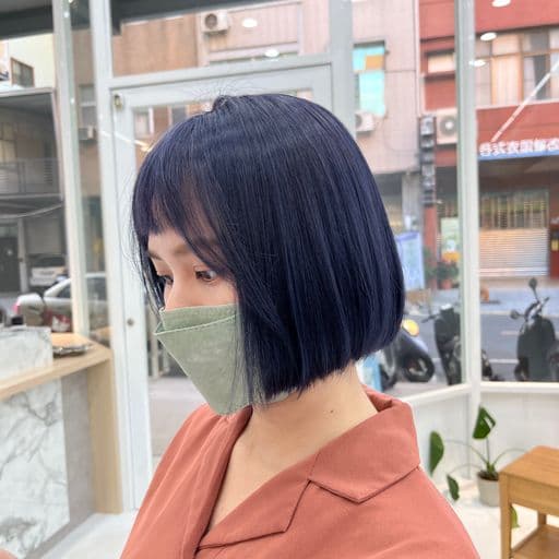 女生短髮、短瀏海、女生染髮