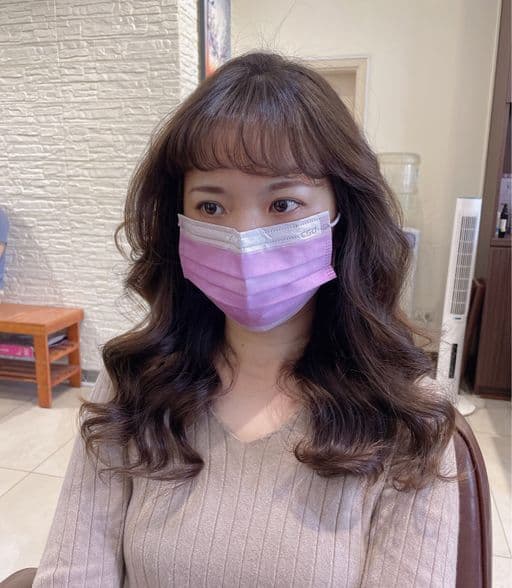 女生長髮、短瀏海、女生燙髮