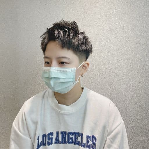 男生韓系紋理燙、韓男髮型、男士逗號瀏海