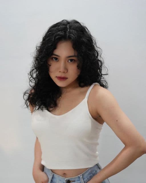 女生長髮、長瀏海、女生燙髮