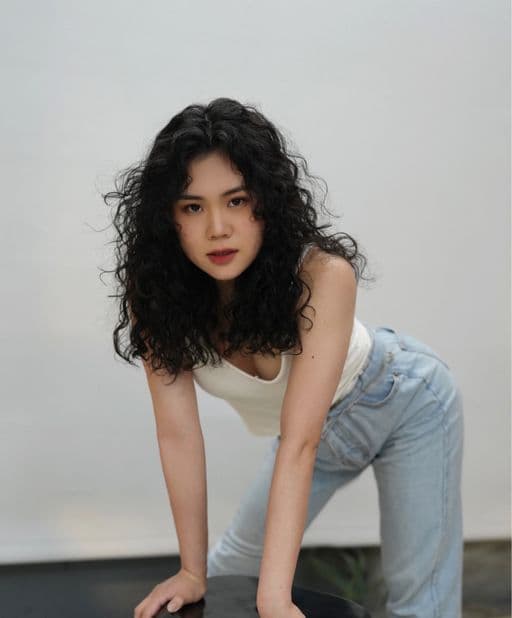 女生長髮、長瀏海、女生燙髮