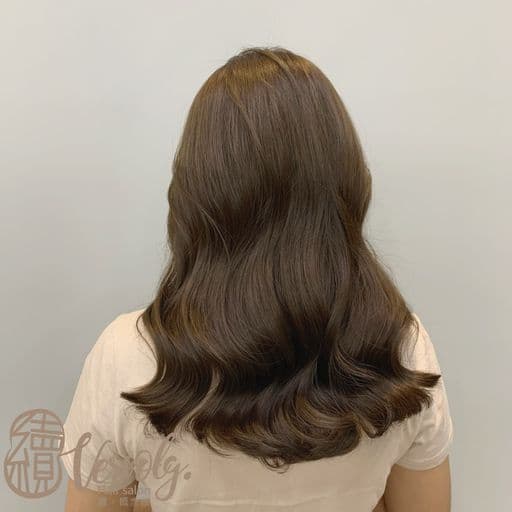 女生長髮、長瀏海、女生染髮