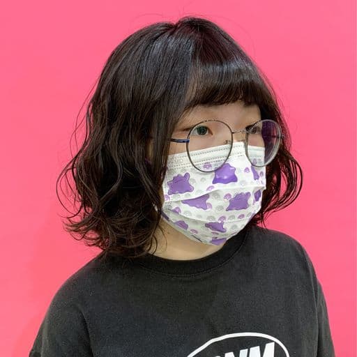 女生中長髮、短瀏海、女生燙髮