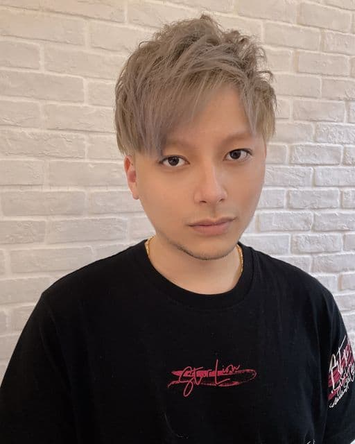 男生短髮、短瀏海、男生染髮