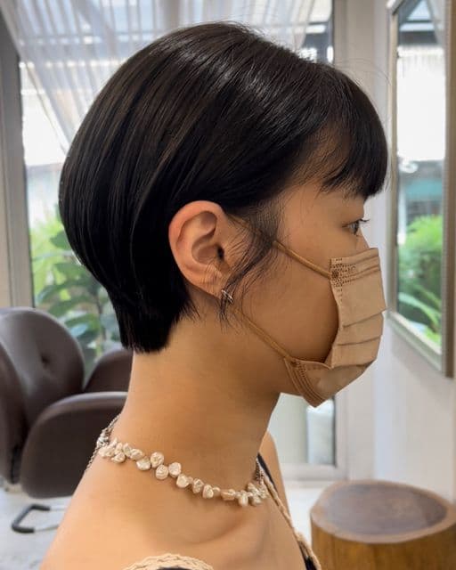 女生短髮、短瀏海、鵝蛋臉