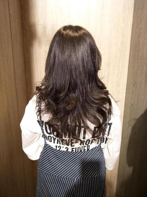 女生中長髮、燙髮、台南剪髮