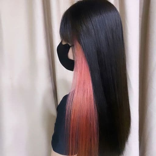 女生中長髮、短瀏海、女生染髮