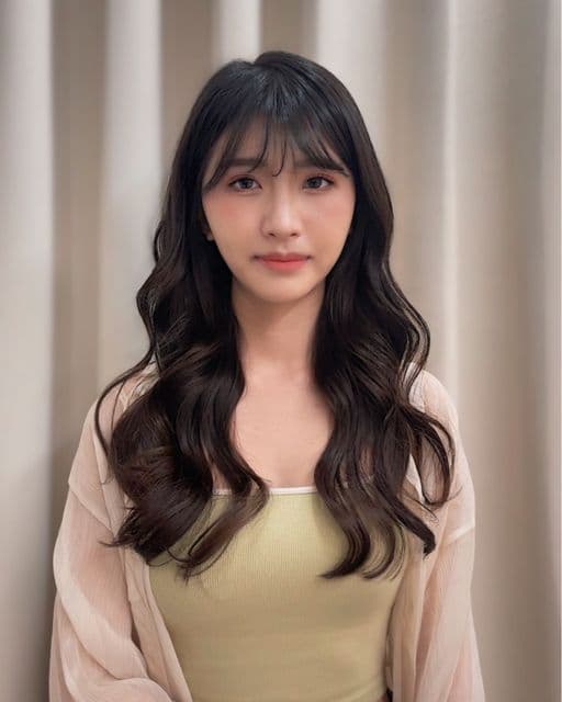 女生長髮、短瀏海、女生燙髮