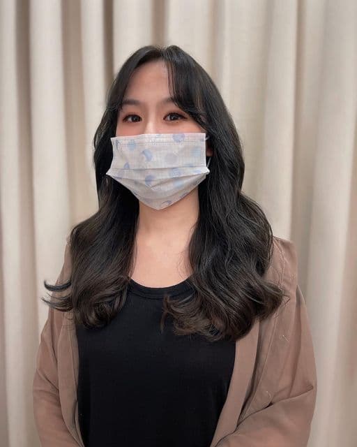 女生長髮、短瀏海、女生染髮