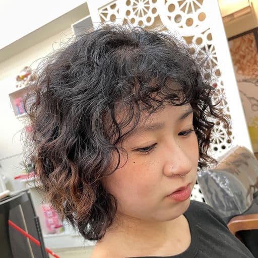 女生中長髮、女生燙髮、冷燙
