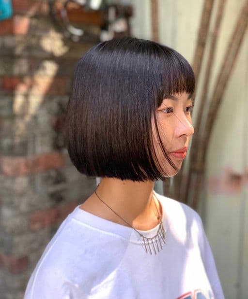 女生短髮、短瀏海、圓臉
