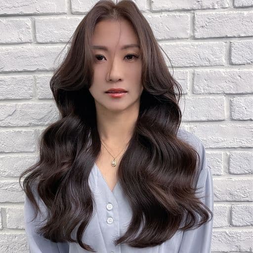 女生長髮、長瀏海、女生染髮