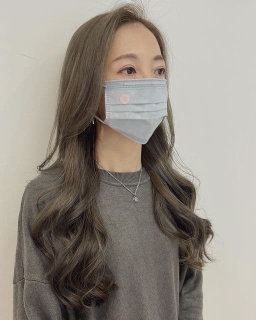 女生長髮、女生染髮、不用漂髮