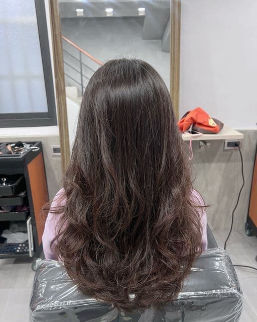 女生長髮、長瀏海、女生燙髮