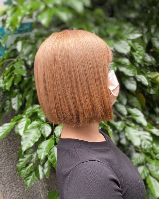 女生中長髮、短瀏海、女生染髮