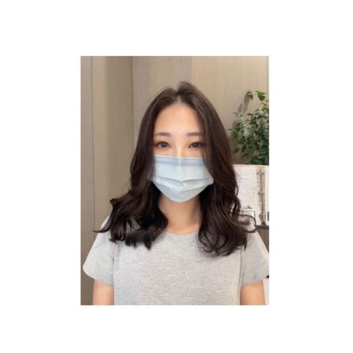 女生中長髮、長瀏海、女生染髮