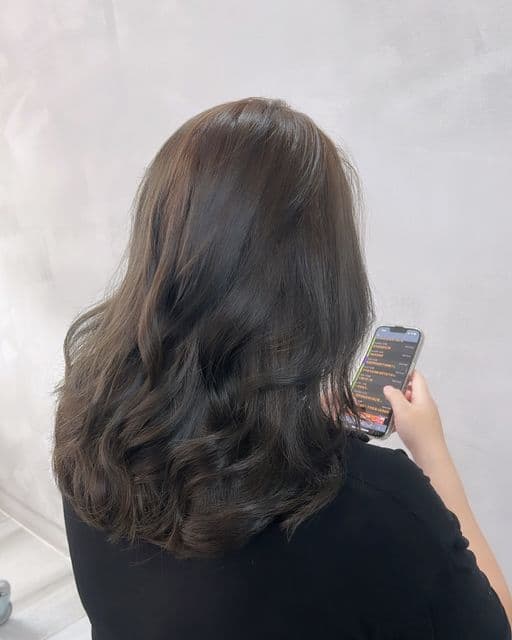 女生長髮、女生燙髮、溫塑燙