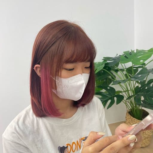 女生中長髮、長瀏海、女生染髮