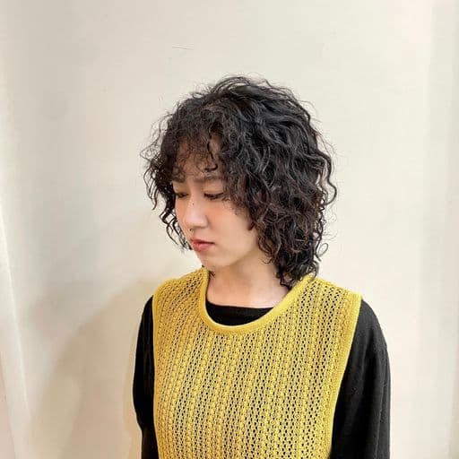 女生中長髮、長瀏海、女生燙髮