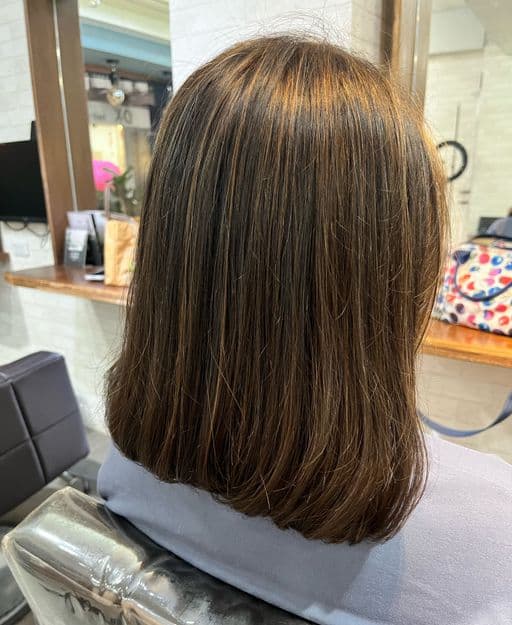 女生中長髮、長瀏海、女生染髮
