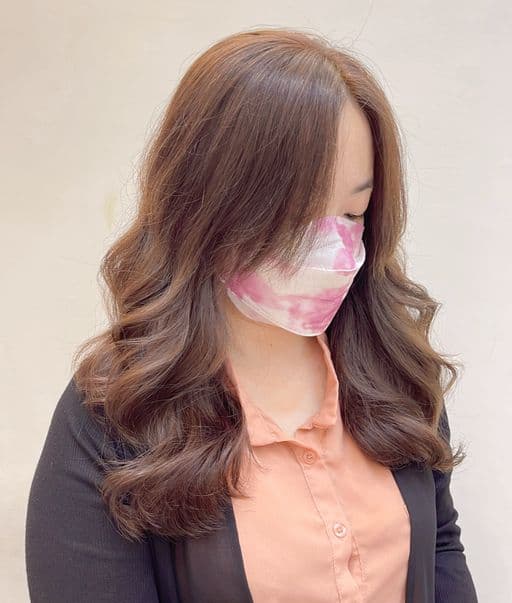 女生長髮、長瀏海、女生染髮